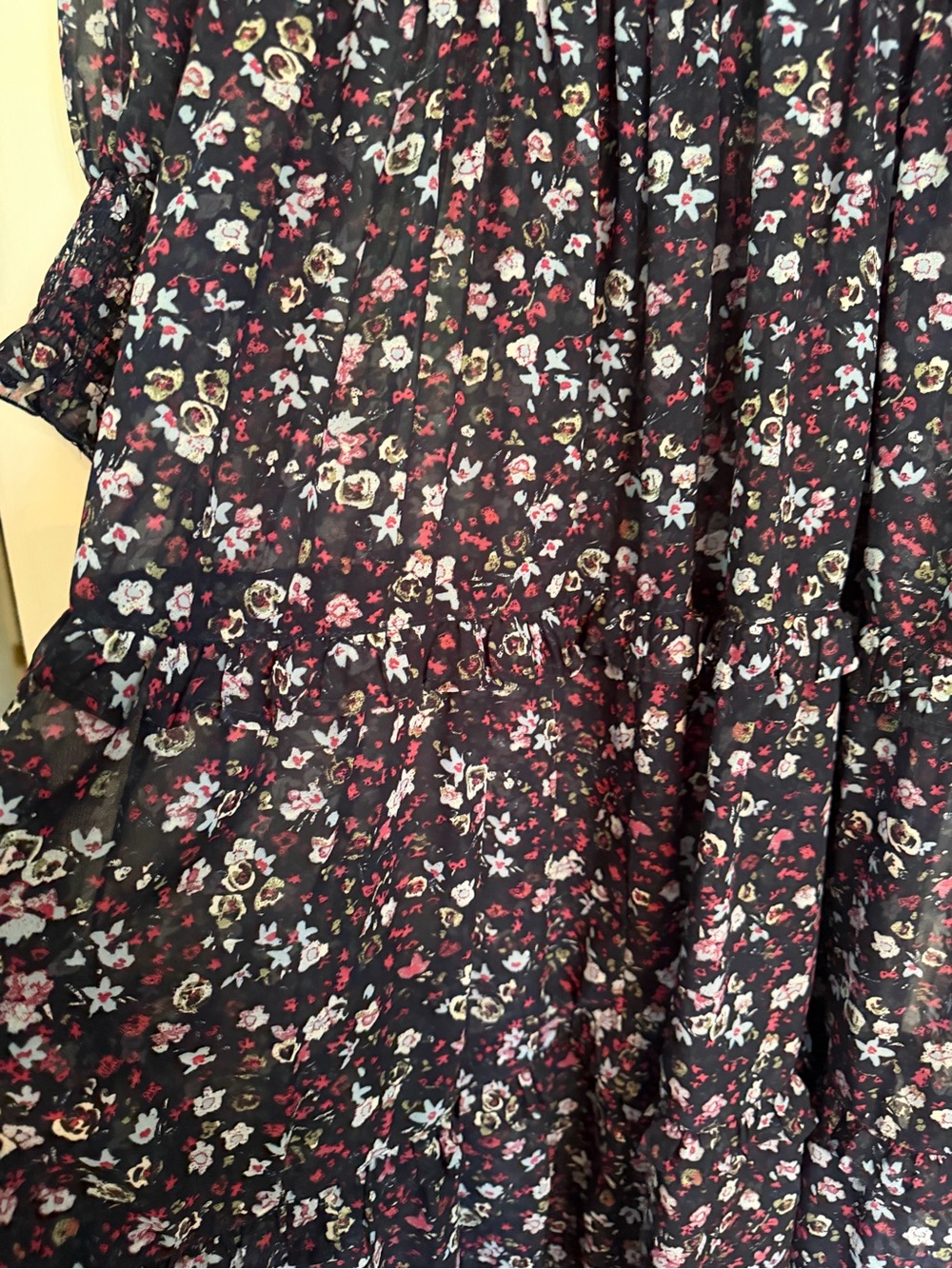 Time and Tru Black Floral Long Sleeve Tiered Dress - Picture 4 of 6